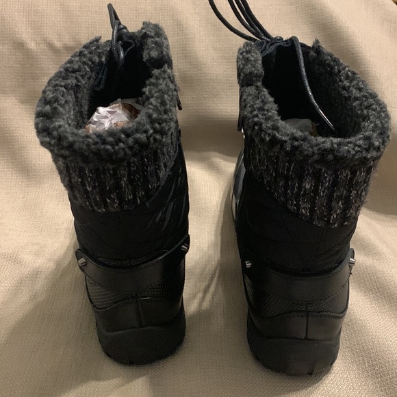 Propet Delaney Frost Boot - Picture 8 of 10